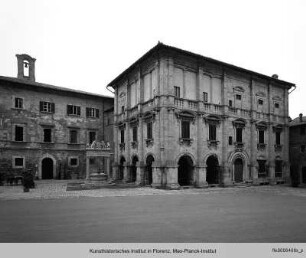 Palazzo Nobili-Tarugi, Palazzo Nobili, Palazzo Tarugi, Montepulciano