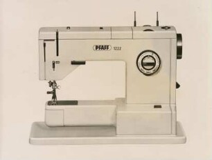 Nähmaschine "Pfaff-Super-Automatic 1222" der G. M. Pfaff AG