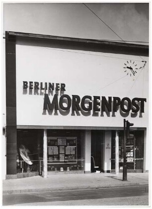 Morgenpost-Filialen, Berlin-Steglitz Ladenausbau: Außenansicht bei Tag