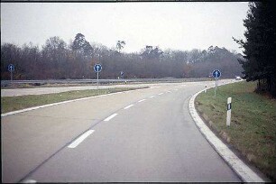 Ausfahrt aus Tangente Südwest (Iffezheim Richtung Basel) zu Nebenfahrbahn West (Karlsruhe Richtung Basel)