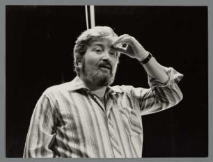 Frank Brandau : Portrait des Sängers Frank Brandau bei einem Gastspiel mit dem Volkstheater Rostock im Kulturpalast Dresden