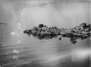 Lake Kivu : Blick vom Ufer des Lake Kivu auf den See