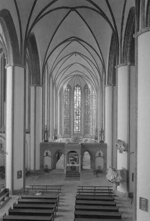 Stendal. Dom St. Nikolaus, Inneres, Blick zum Chor