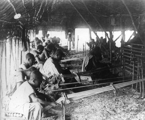 Weaving hall in Adamana