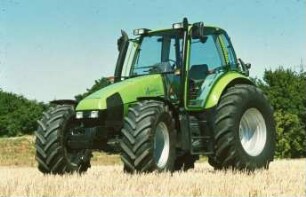 Fotografie: Allradtraktor