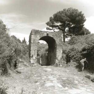 Pompeji. Nolaner Tor (Porta di Nola). Stadtseite