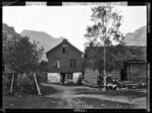 Olden, Rustön Hof