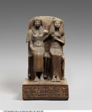 Sitzfigur des Vorstehers der Handwerker, Amenemope, und seiner Frau Hathor