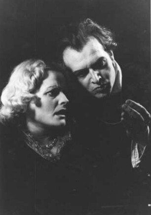 Theater Lübeck. Aufführung der Tragödie "Hamlet" von William Shakespeare. Der Schauspieler Will Quadflieg (15.09.2014 - 27.11.2003).