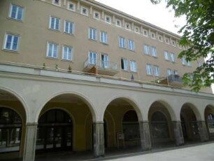 Eisenhüttenstadt: Wohnbauten Erich-Weinert-Allee/Friedrich-Engels-Straße (WK II)