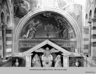 Dekoration der Altarnische
