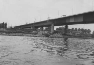 Straßenbrücke Wiesbaden - Schierstein/Rhein