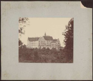 Schloßanlage im Renaissance-Stil.