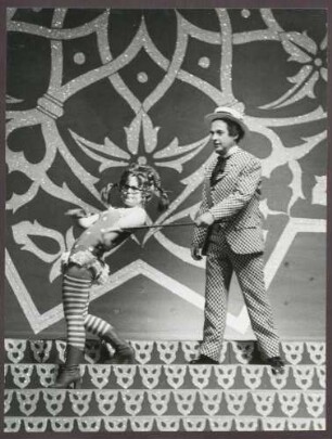 Show Boat (Jerome Kern, Oscar Hammerstein)