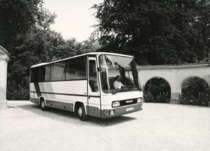 Reisebus der MAN Maschinenfabrik Augsburg-Nürnberg AG