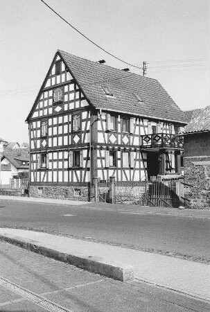 Hofanlage; Gründau, Bachgasse 3