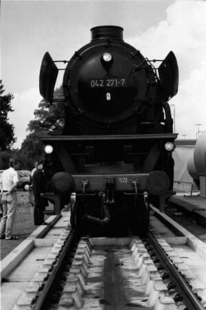 Dampflokomotive Baureihe 042 der Firma Borsig auf einer Fahrt nach Cuxhaven