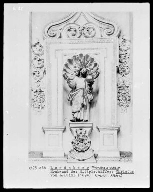 Figur des Christus als Salvator