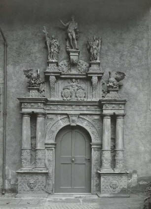 Colditz, Portal der Schlosskapelle, ehemals als Allerheiligenkapelle geweiht