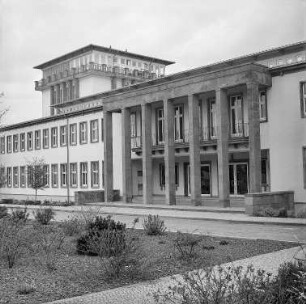 Flughafengebäude Halle-Leipzig, Schkeuditz