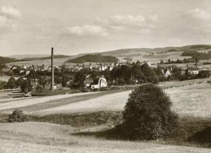 Pockau-Lengefeld. Ortsansicht Pockau. Blick über Felder