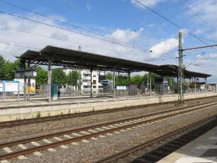 Bahnhof (Bahnhofsanlage); Langen, Bahnhofsanlage 2