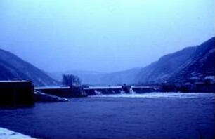 Wehr Lehmen/Mosel bei Eis