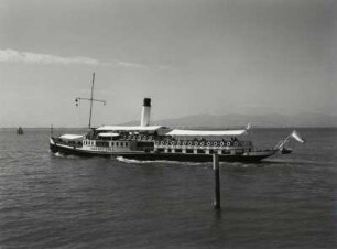 Der Nostalgiedampfer Hohentwiel auf dem Bodensee