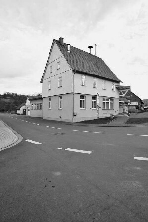 Ehem. Schule (Schule); Ulrichstein, Stammwiesenweg 2