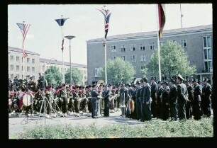 Frz. Militär- u. Berl. Polizei-k. 12.5.59.