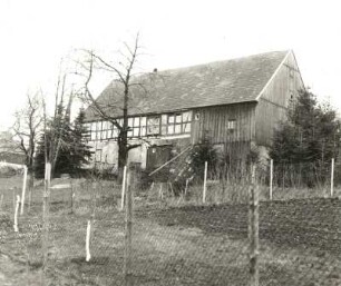 Neudorf (Kreis Annaberg), Hauptstraße 4. Gehöft. Wohnstallhaus mit Scheunenanbau