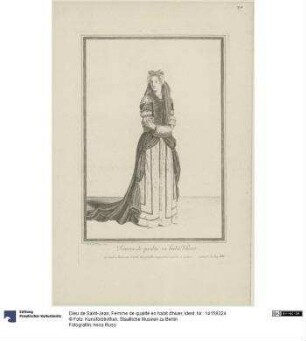 Femme de qualité en habit d'hiver
