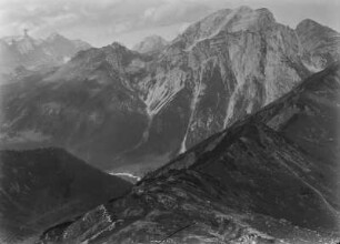 Im Gebirge : Blick auf die Berggipfel beim Kaltwasserkar