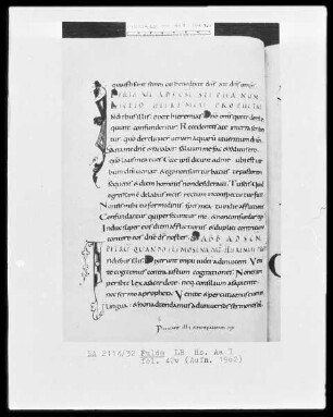 Epistolar — Zwei Initialen I, Folio 42verso