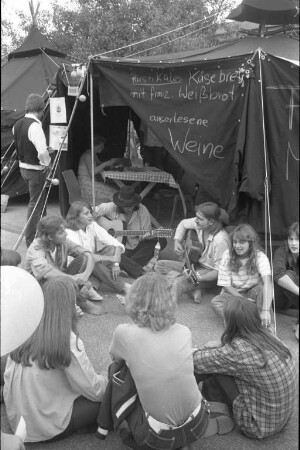 1. Bulacher Straßenfest, organisiert von der Arbeitsgemeinschaft Bulacher Vereine
