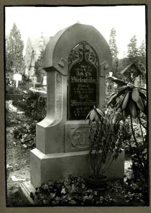 Friedhof, Grabstein