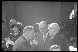 Iffezheim: 100 Jahre [Rennbahn] Iffezheim, im Gespräch, Regierungspräsident Dichtel, Dr. Schlapper