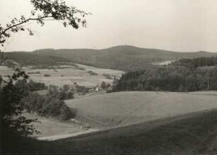 Sebnitz-Hertigswalde. Das Tal von Hertigswalde mit dem Tanzplan