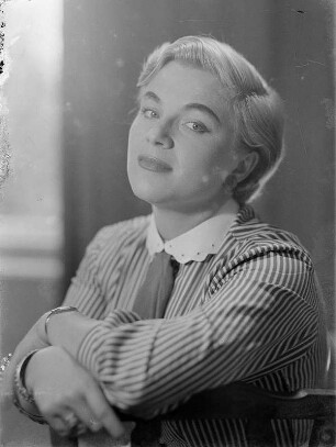 Porträt der Kammersängerin Elisabeth Lindermeyer
