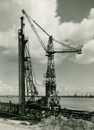 Hafeneinfahrt, 1957