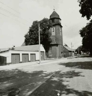 Proschim. Dorfkirche : Welzow-Proschim. Dorfkirche (1914-1919; Arthur Mäkelt). Ansicht von Südosten