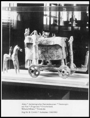 Totenwagen aus Vari