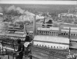 Gebäude einer Kupfermine : Blick auf die Gebäude der Kupfermine 'Union Minière du Haut Katanga' in der Nähe Lubumbashis.
