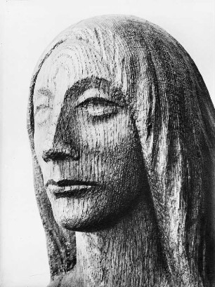 Fries der Lauschenden. Die Erwartende : Fries der Lauschenden. Die Erwartende. Eichenholz, geschnitzt; H. 110,5 cm (1935; E. Barlach). Kopf. Güstrow, Atelierhaus am Inselsee