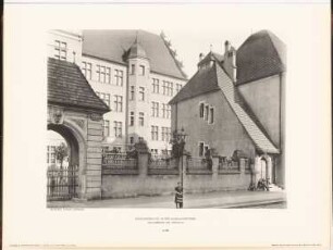 Gemeindeschule in der Glogauer Straße, Berlin: Ansicht Turnhalle (aus: Neubauten der Stadt Berlin, Bd. II, 1903)