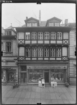 Quedlinburg, Steinbrücke 6. Wohn- und Geschäftshaus (um 1680). Straßenfront