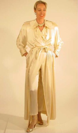 Abendtrenchcoat mit schmaler Hose