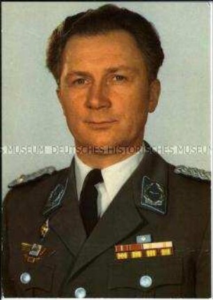 Sigmund Jähn in NVA-Uniform