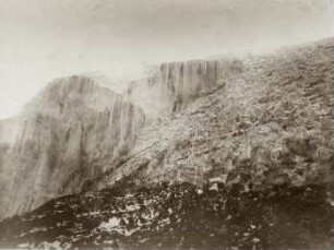 Beginnende Zackenfirnbildung am Chimborazo-Westgipfel