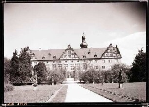 Schloß; Südflügel, Gartenseite